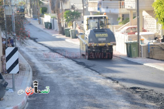  الرئيس عادل بدير  كل اهالي كفرقاسم تحالفي واعمل دون تمييز وساعبد كل شوارع البلدة مع نهاية 2017 , وتسعدني فرحة امهاتي بهذه الانجازات